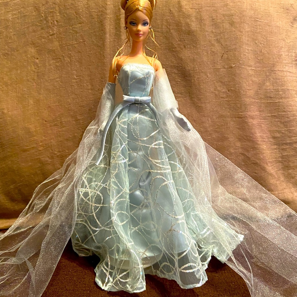 Barbie Vintage . beautiful Ice blue dress . Collector item .